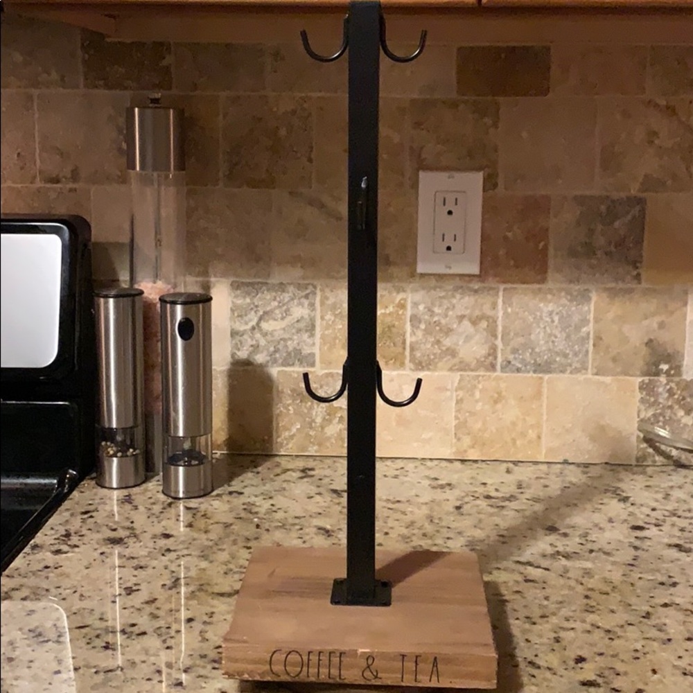 Rae Dunn Mug holder